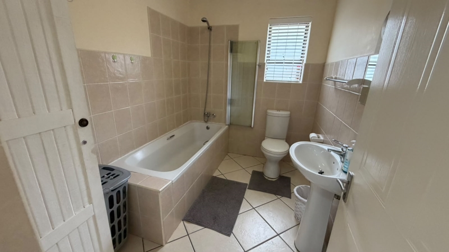 2 Bedroom Property for Sale in Hartenbos Central Western Cape